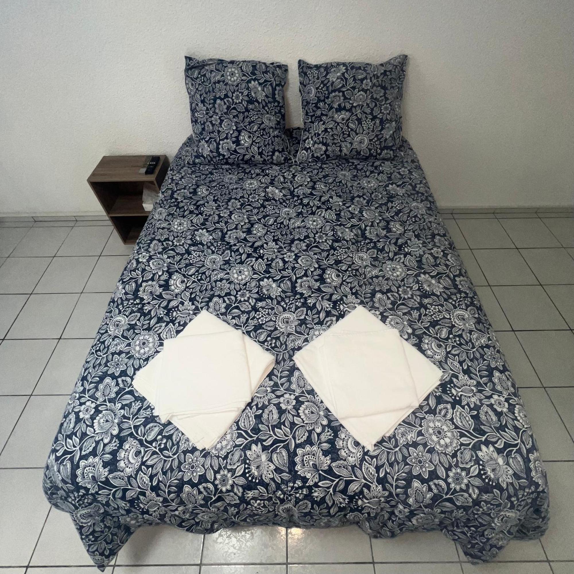 Studio Tapisvert St Charles Canebiere Vieux Port 마르세유 외부 사진